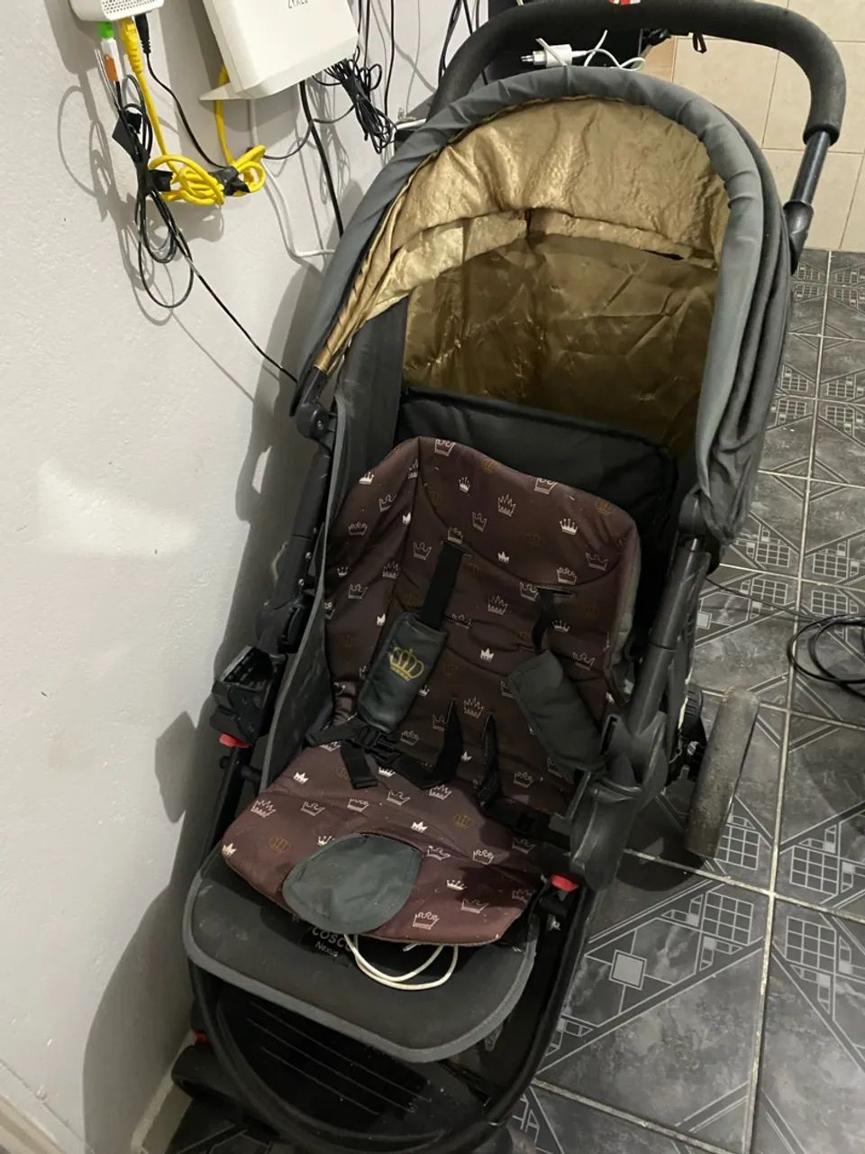 Carrinho com bebê conforto Cosco  - Foto 4
