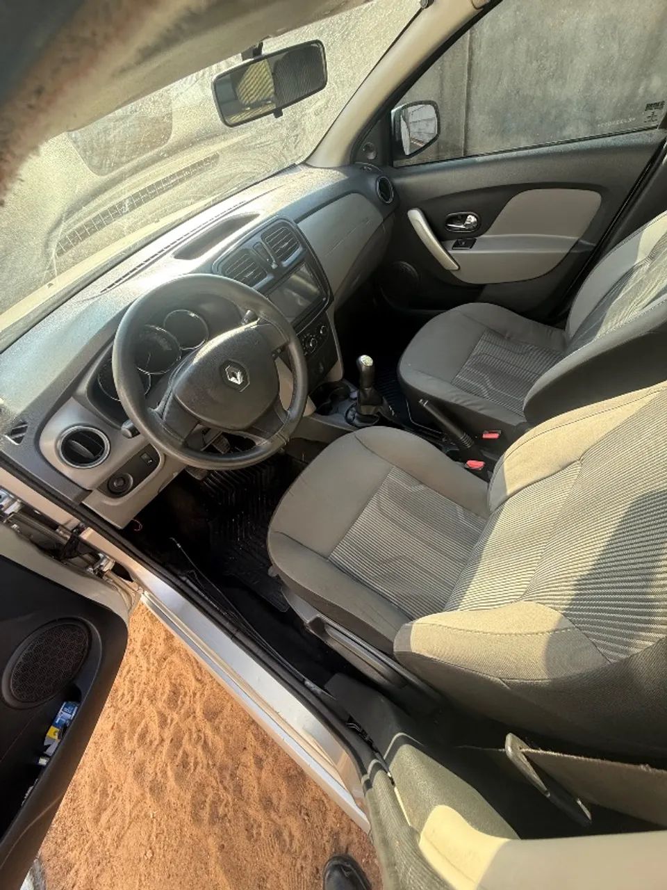 Renault Logan Expression Hi-flex 1.6 8V 4P 2014 - Foto 3