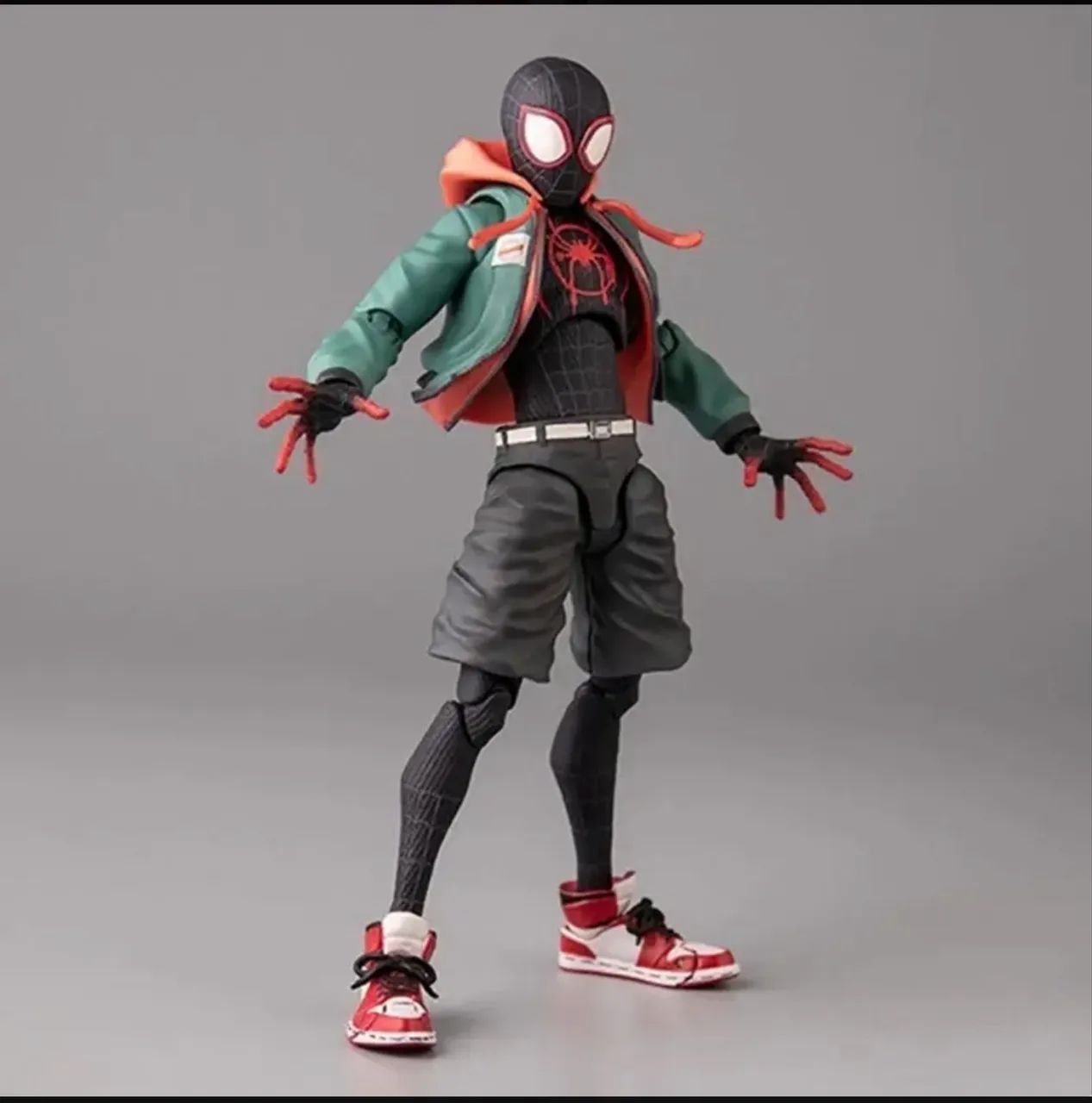Action Figure Spider Man Miles Morales  - Foto 4