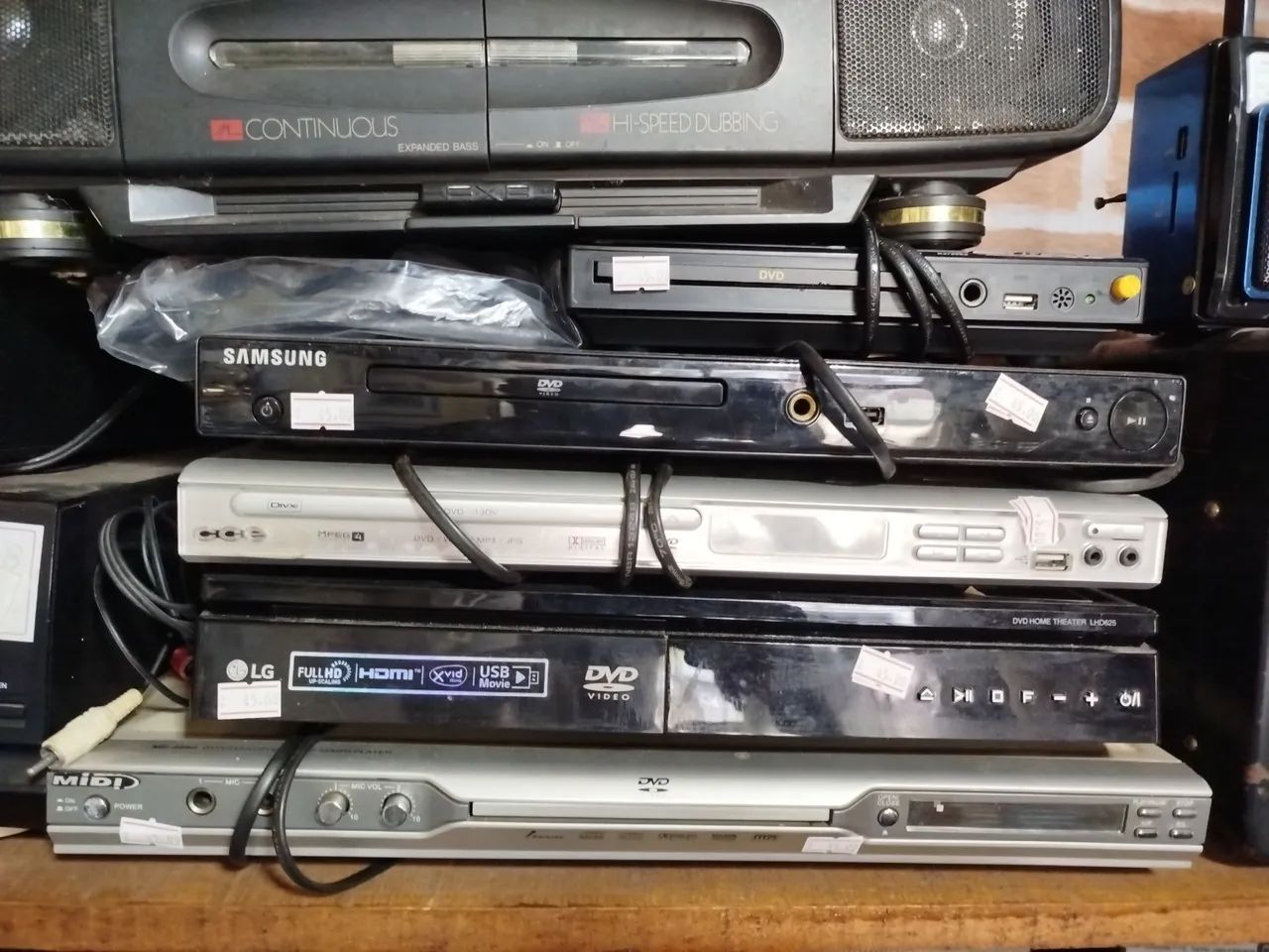 Dvds402624867929968640