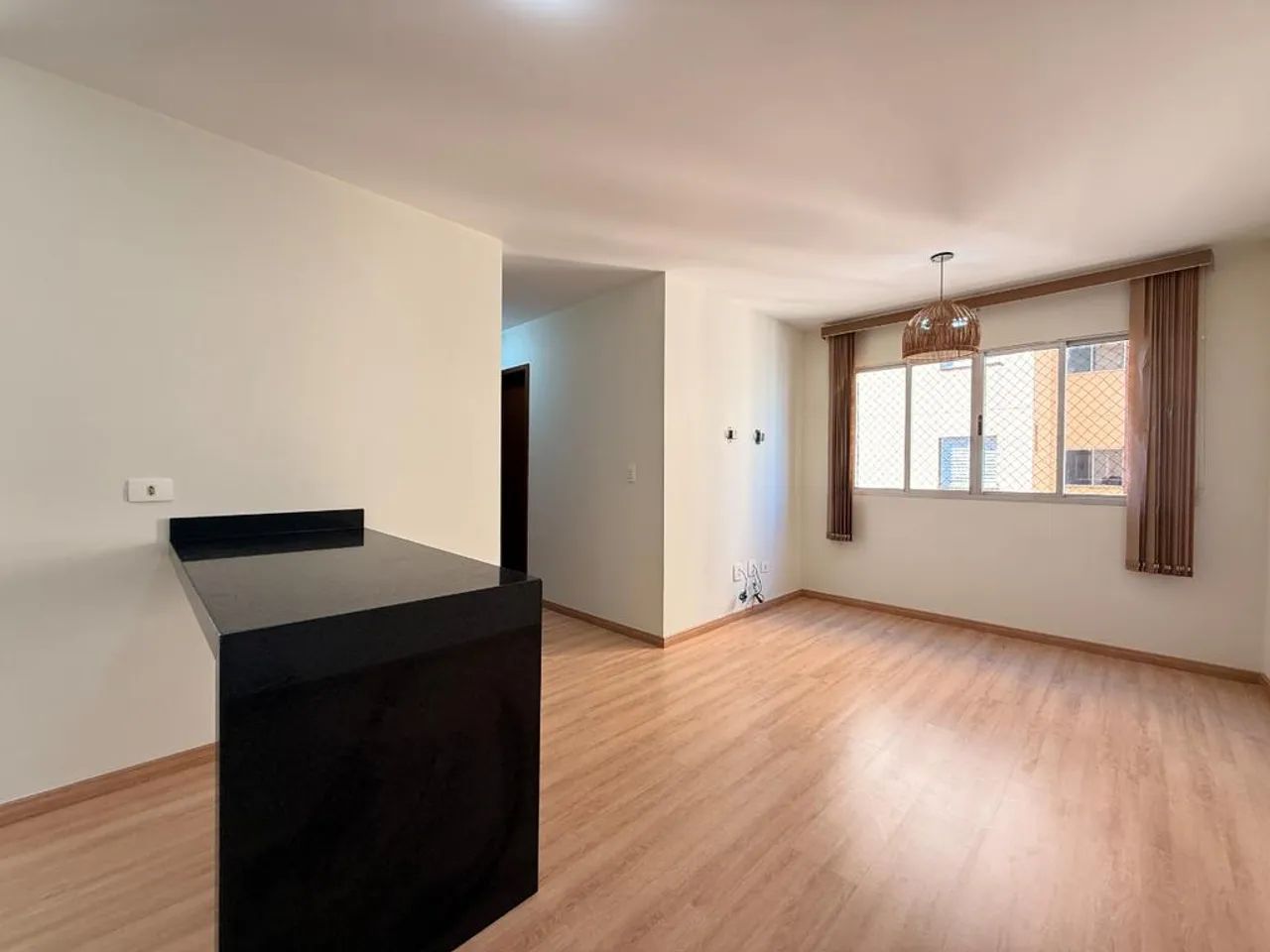 Apartamento para alugar em Maringá, Loteamento Sumaré, com 3 quartos, com 57.86 m²
