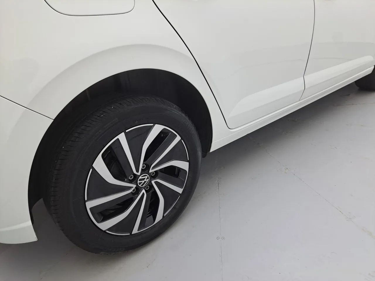 Volkswagen Polo Highline 170 TSI 1.0 Flex 12V Aut., foto 14 de 18
