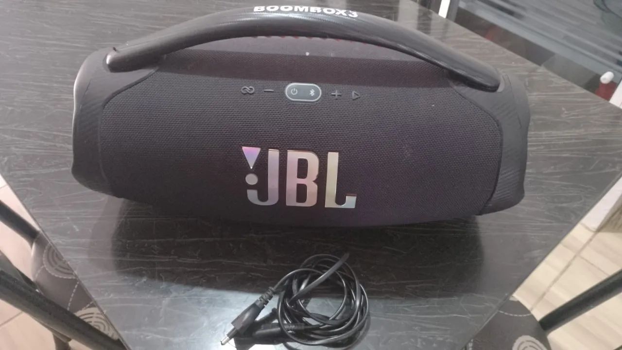 Vendo bombox 3 semi nova - Foto 2