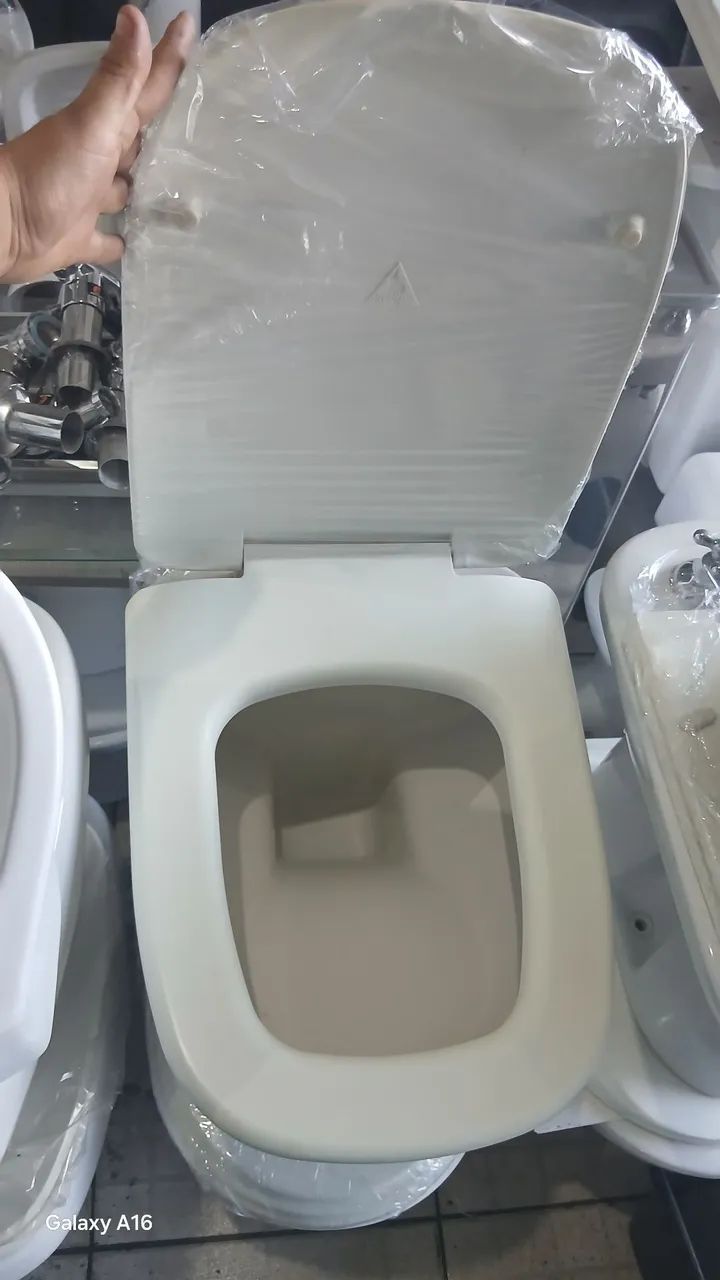 Vaso Incepa Bege com Assento Original da marca  - Foto 5