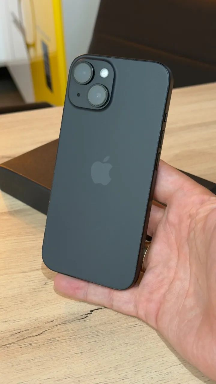 iPhone 15 128GB Preto - Saúde da bateria 100%! Loja física! C
