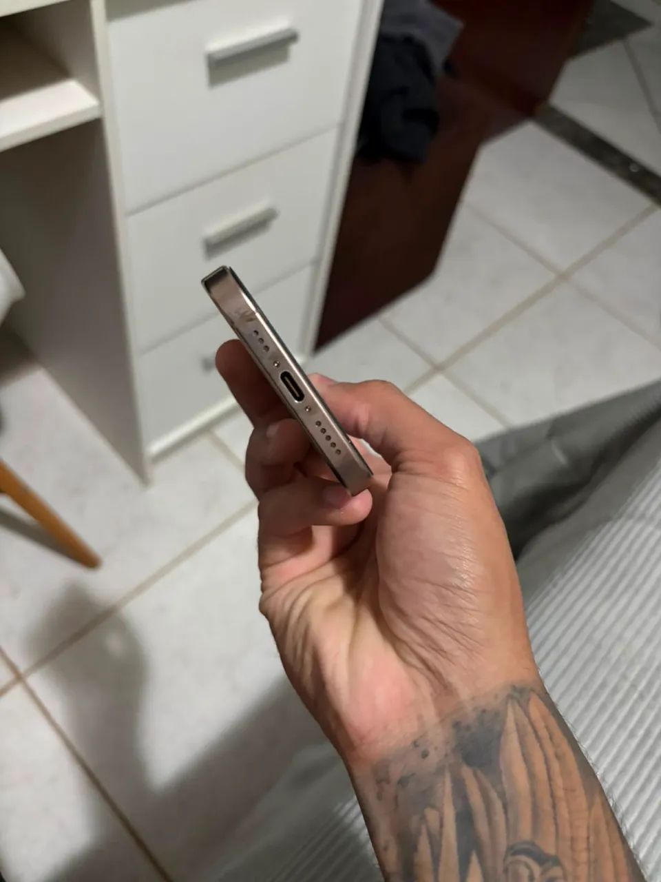 iPhone 16 Pro 128GB - Foto 2