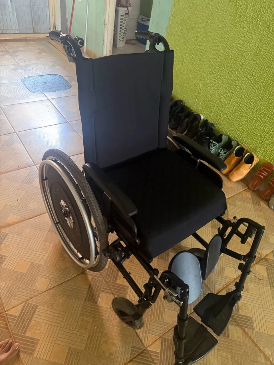 Cadeira de rodas reclinável 