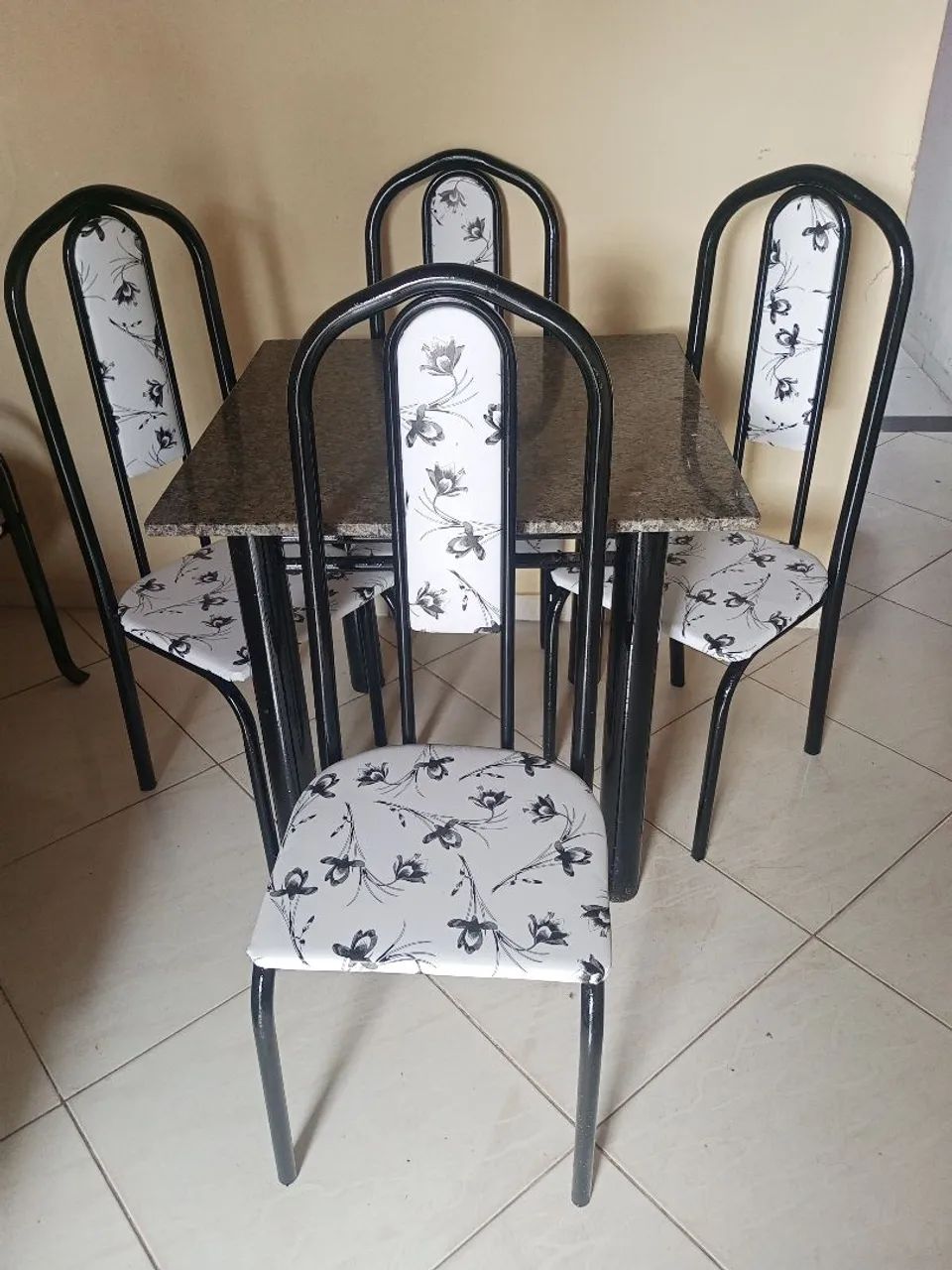 mesa faço entrega imediata e acerta cartão 