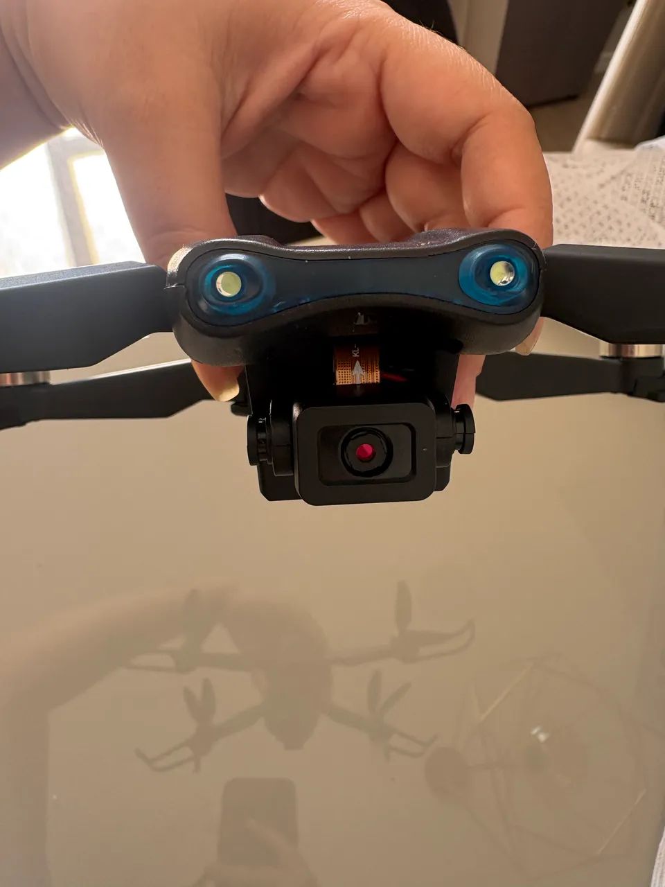 DRONE E88 PRO - USADO APENAS 1 VEZ! - Foto 2
