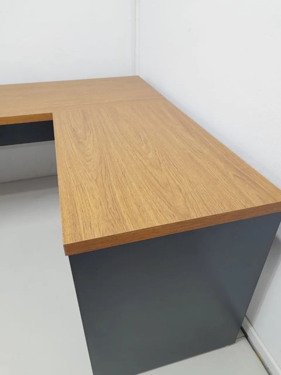 Mesa em L para escritório - Foto 2