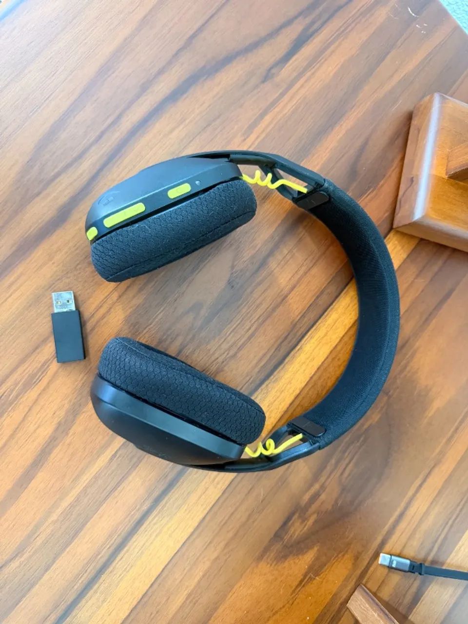 Fone de ouvido Headset Logitech G435 - seminovo