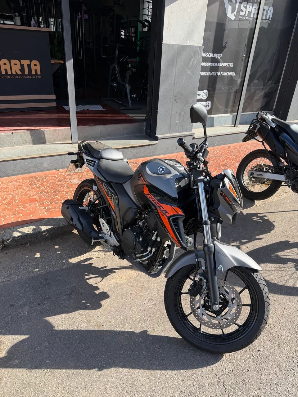 Fazer 250