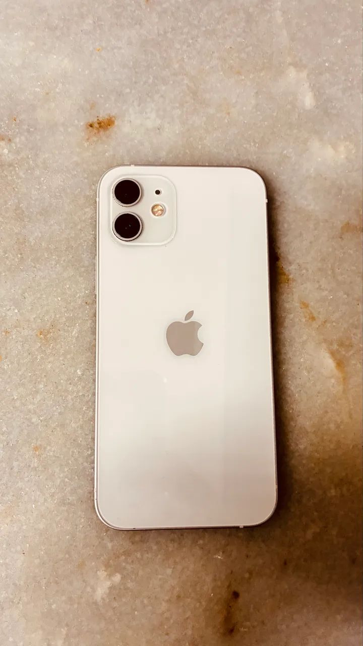 iPhone 12 64 