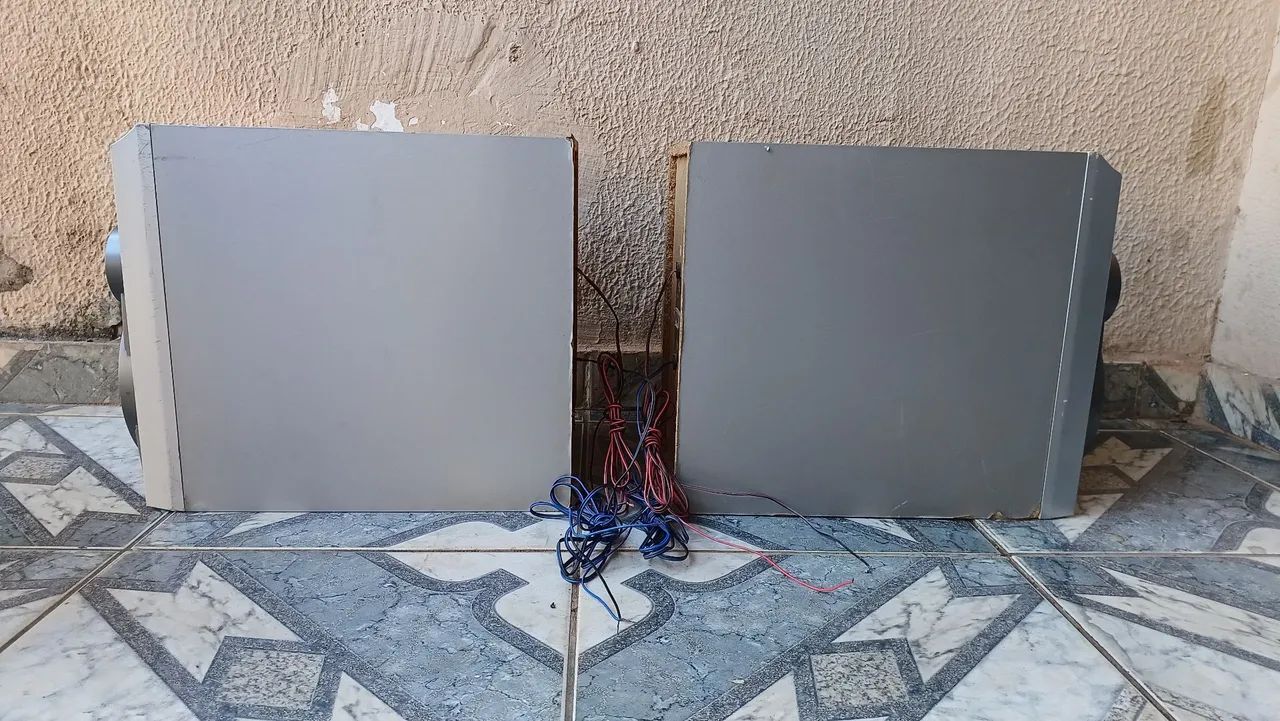 Caixas acústicas gradiente com explosion subwoofer nas laterais graves bruto. - Foto 5
