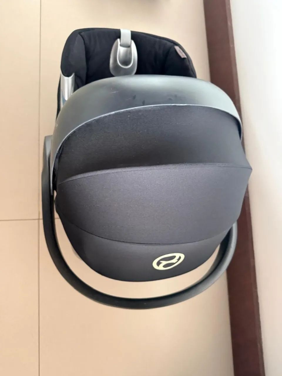 Bebê conforto CYBEX PLATINUM PRETO + BASE COM ISOFIX  - Foto 2