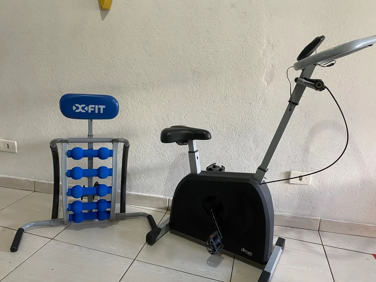 Bicicleta ergométrica + aparelho para abnominal 