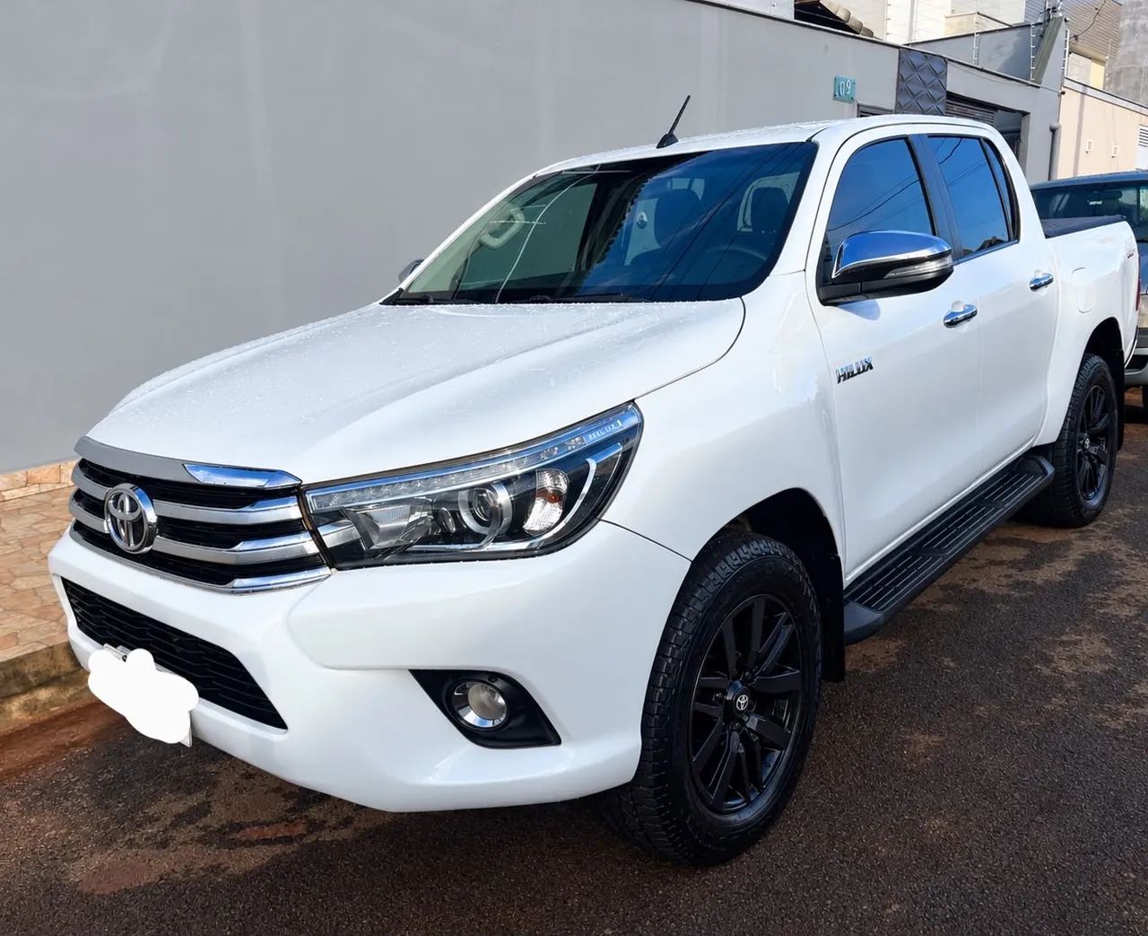 Toyota Hilux CD 4X4 2.8 DIESEL AUT. 2016