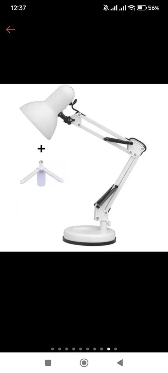 Vende-se luminária de mesa com lâmpada pétala 