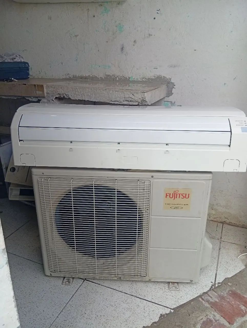 Vendo ar condicionado 18.000 BTUs marca fujitsu