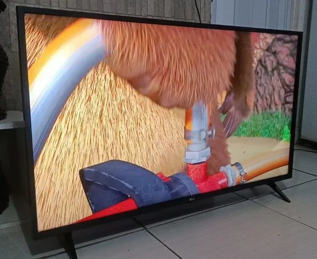 Smart Tv LG 43" Polegadas Semi-nova - Foto 4