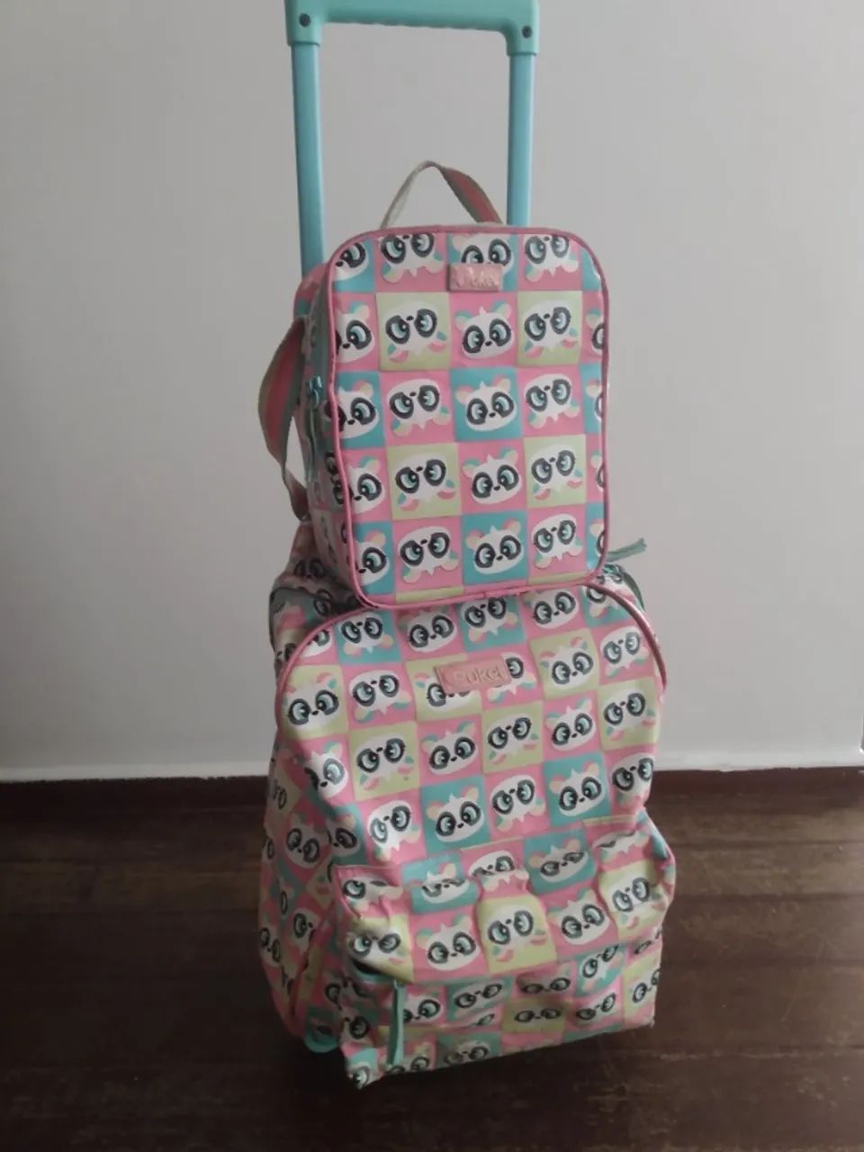Bolsa de Rodinhas e Lancheira da Puket