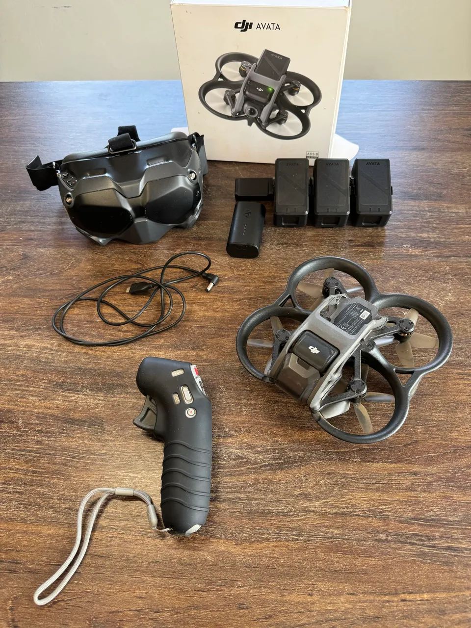 Drond fpv Dji avata com 3 baterias e motion controller homologado pela anatel