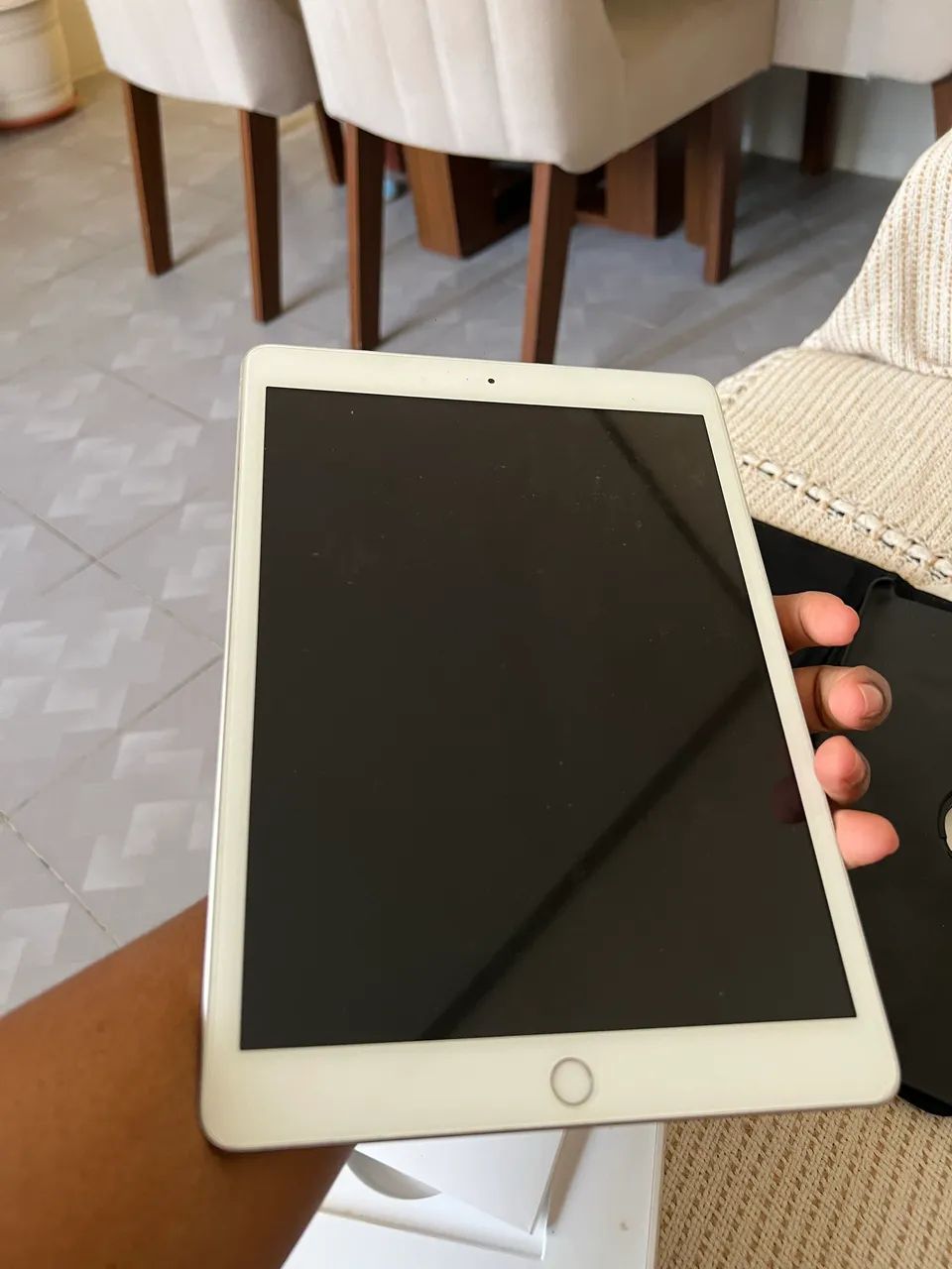 iPad 8 novinho  - Foto 3