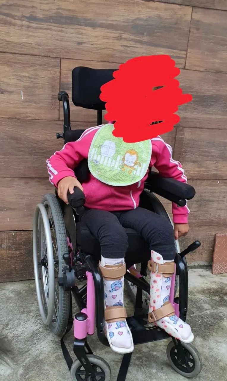 Cadeira de rodas infantil - Foto 2