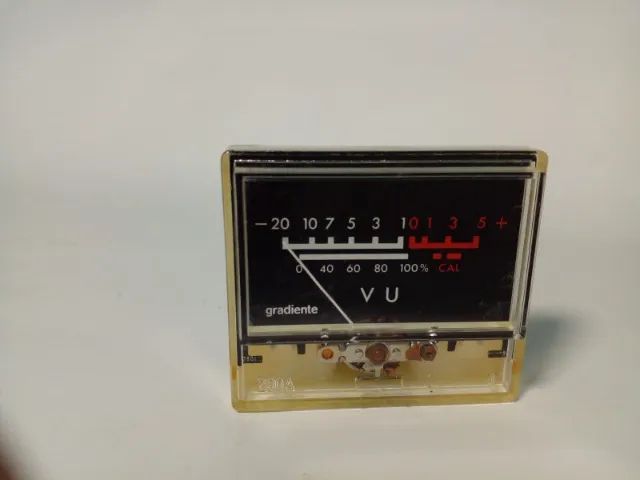 Gradiente S95 Tape Deck - Par VU - Foto 3