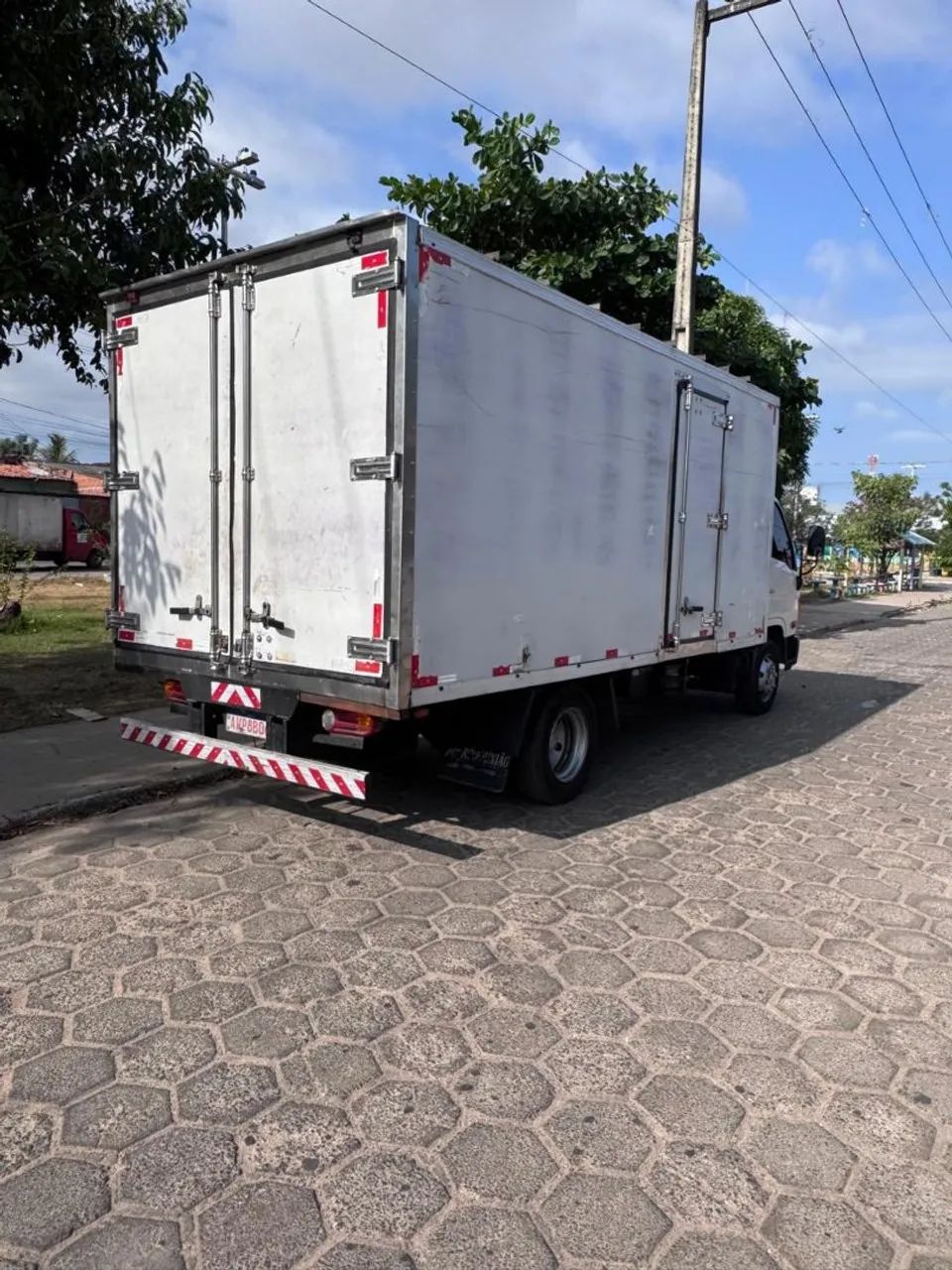 Caminhão baú refrigerado  - Foto 4