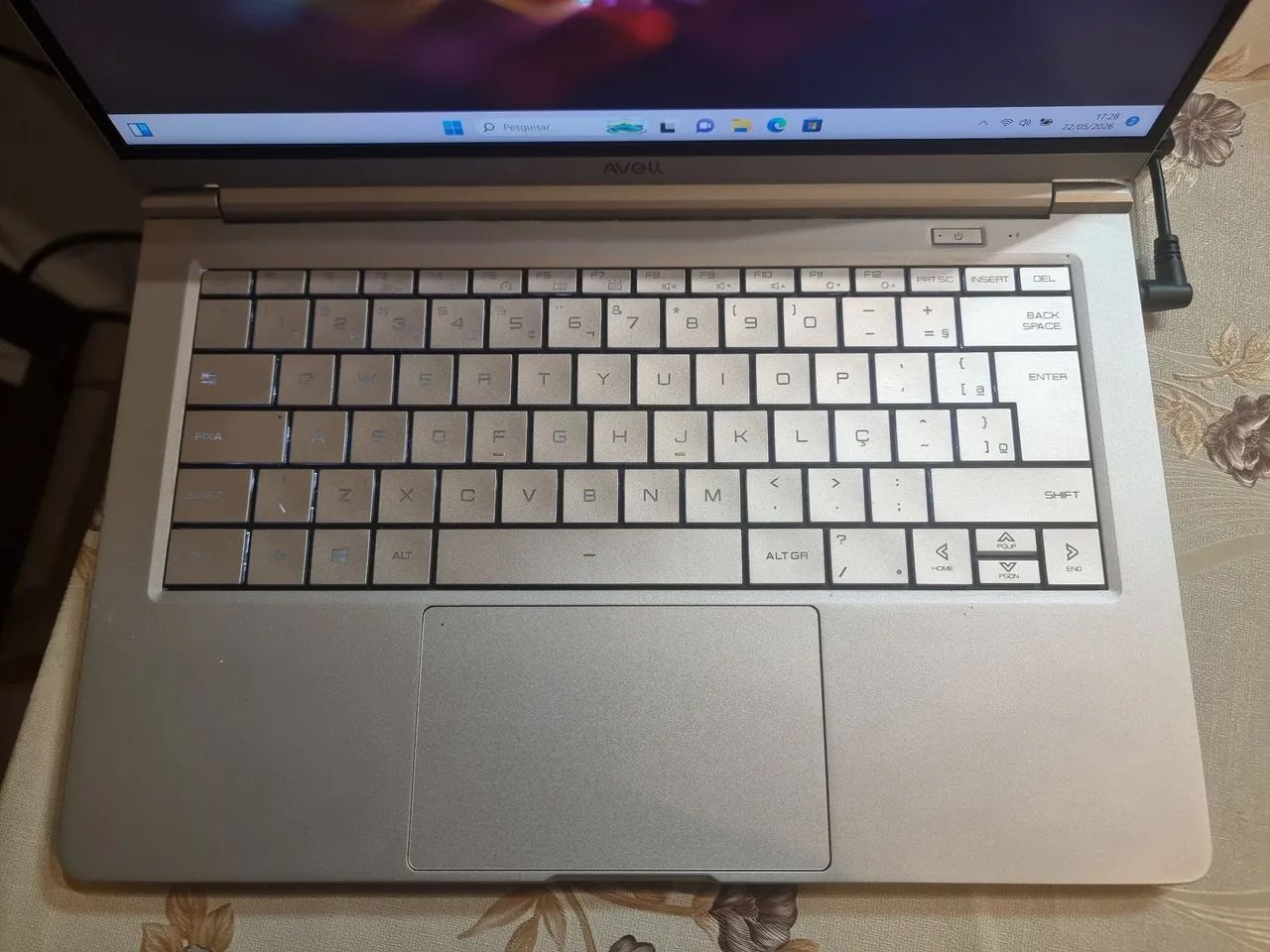 NOTEBOOK AVELL A40 LIV RYZEN 5 3500U SSD DE 256G  - Foto 3