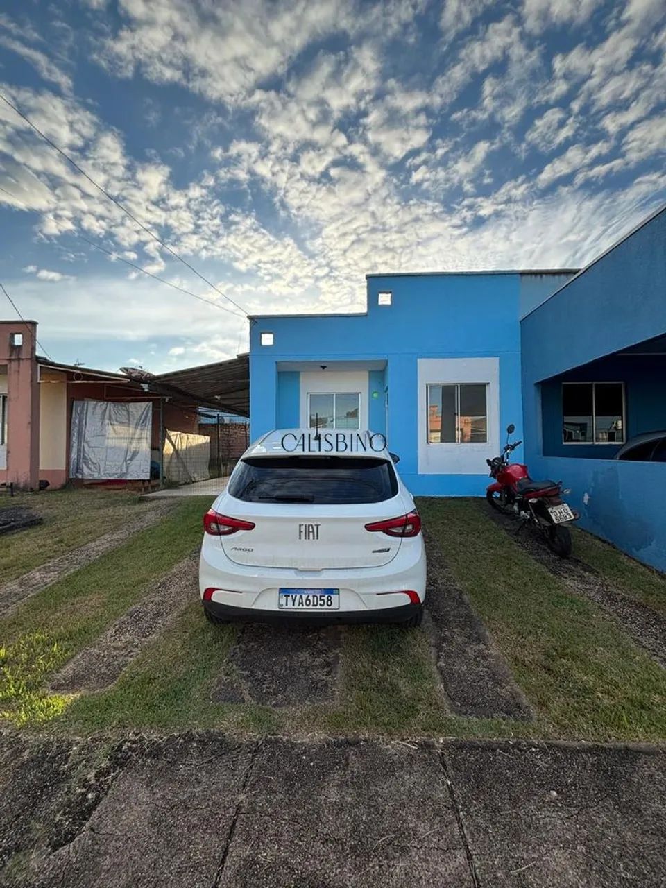 Casa de 2/4 Condomínio hortência