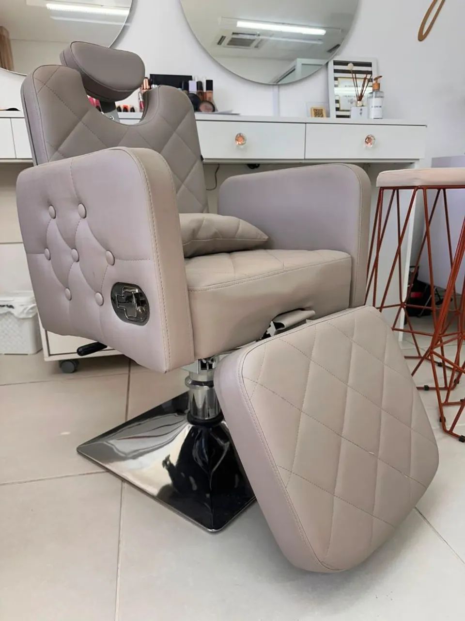 Poltrona Hidráulica para Maquiagem - Foto 4