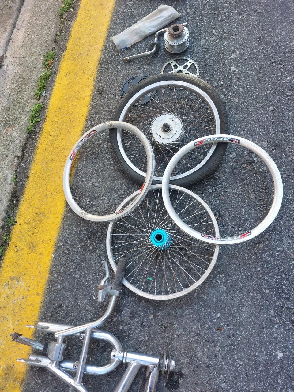 Bicicleta de manobras aro 20 - Foto 2