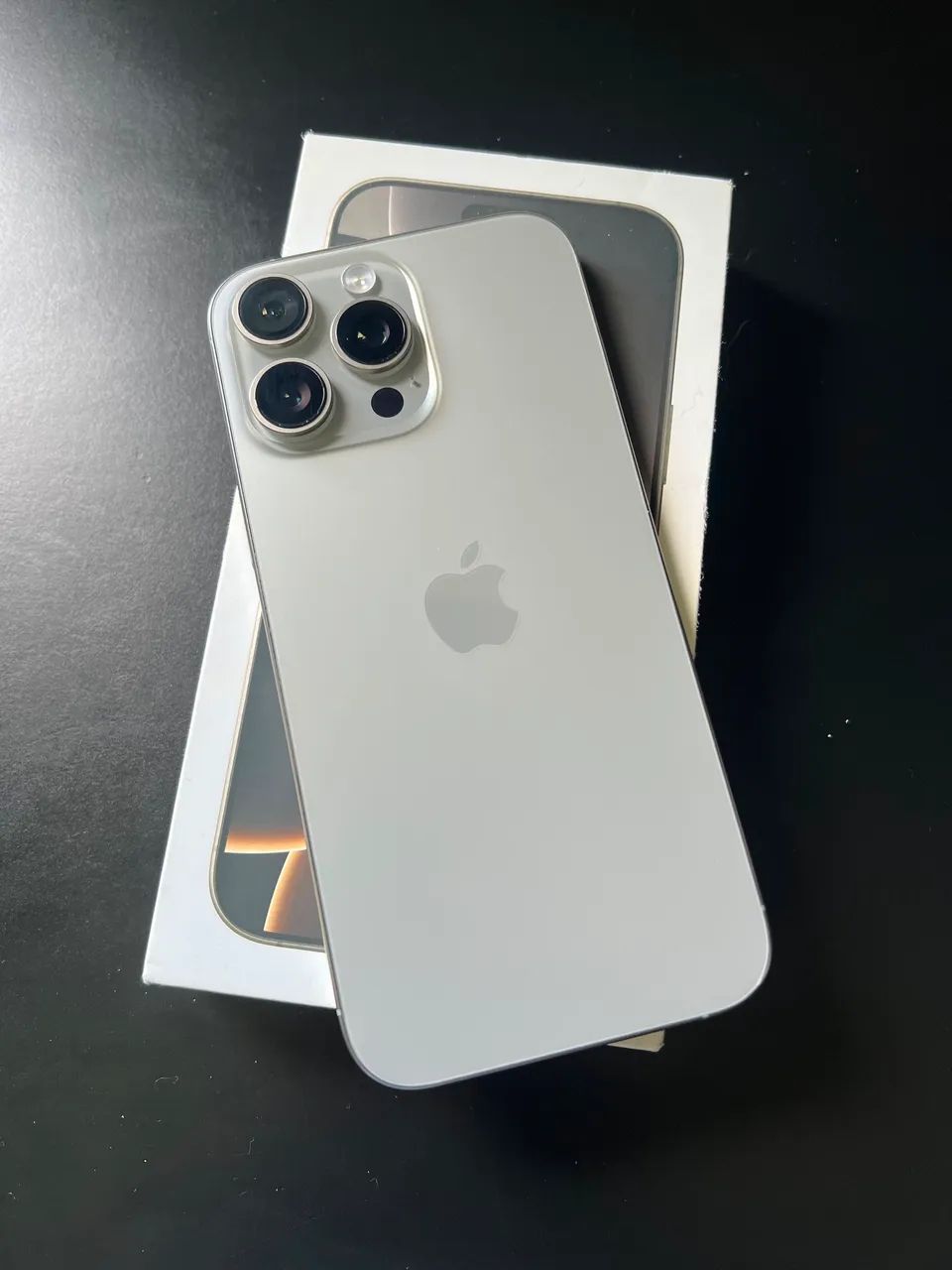 iPhone 16 pro Max Titânio - 256GB