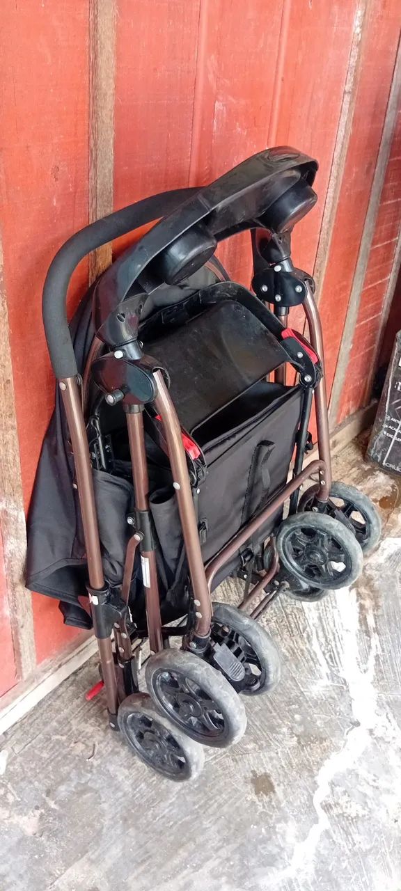 Vendo carrinho de bebe