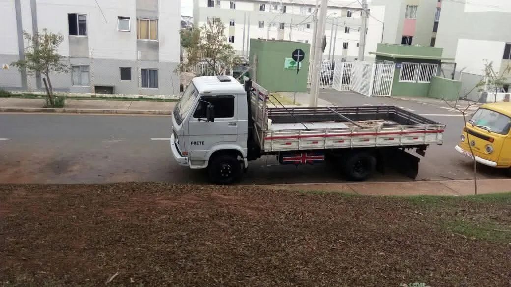 Vendo caminhão ? VW 6.80