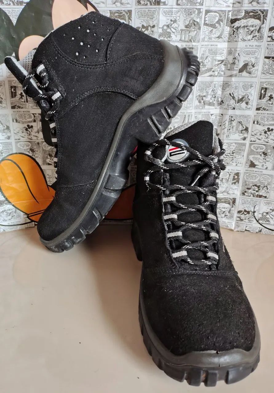 Bota masculina 