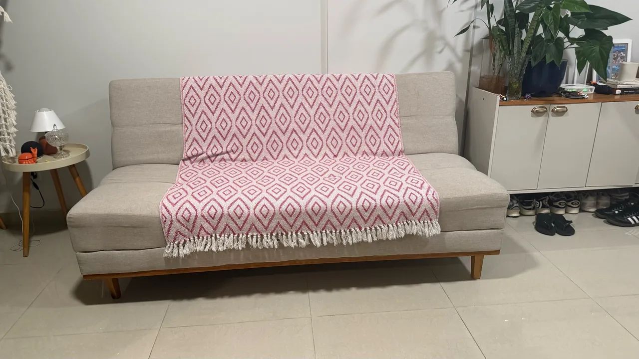 Sofá-cama de linho bege - R$ 650 - Foto 2
