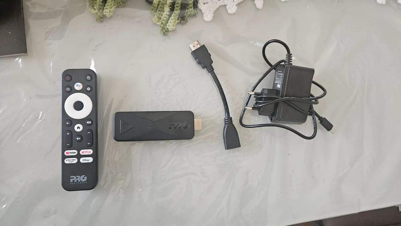 Tv Stickpro 4k proeletronic controle por voz Android TV - Foto 3