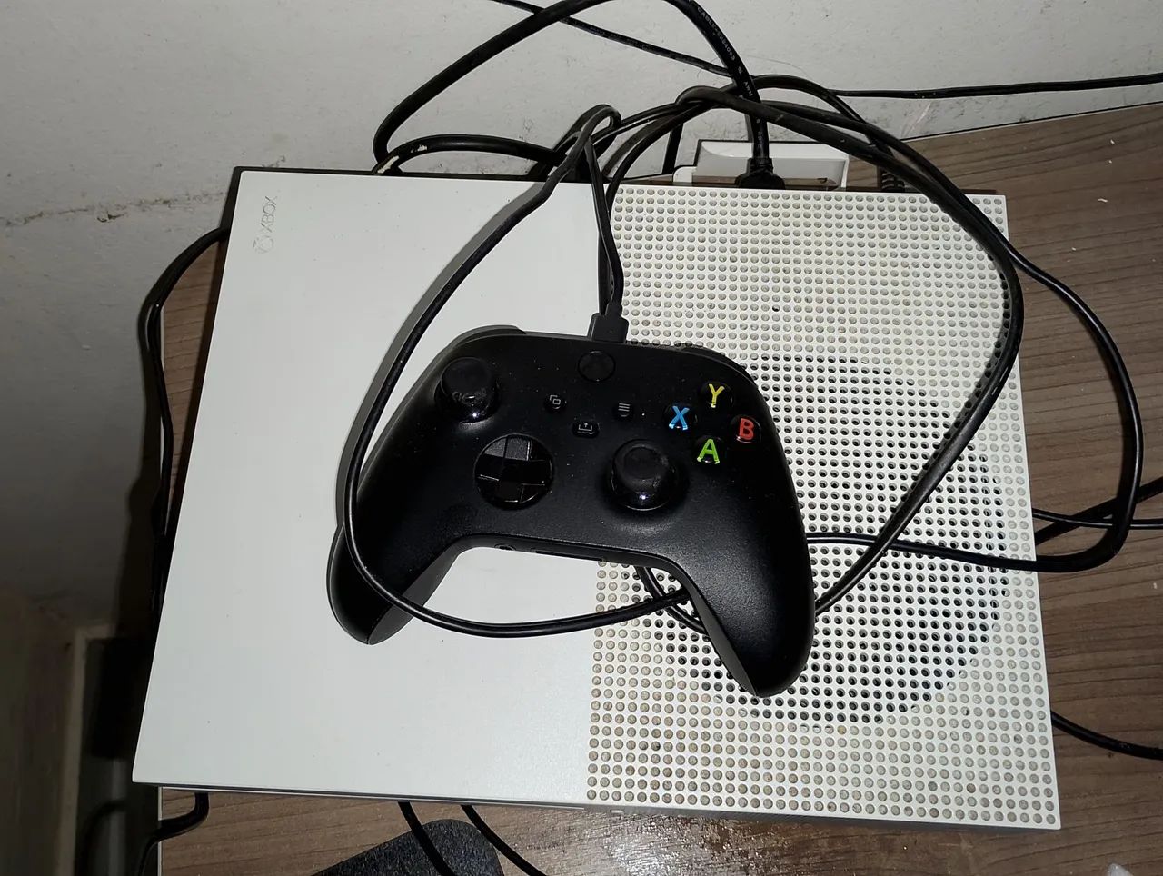 Xbox one s + 2 controles  - Foto 2