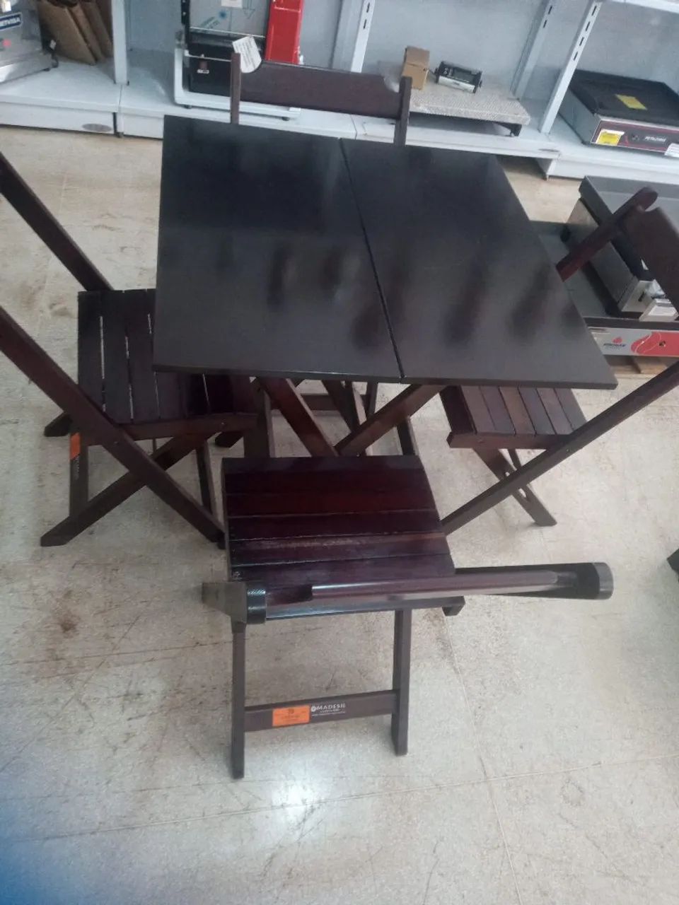 Mesa 4 cadeiras 