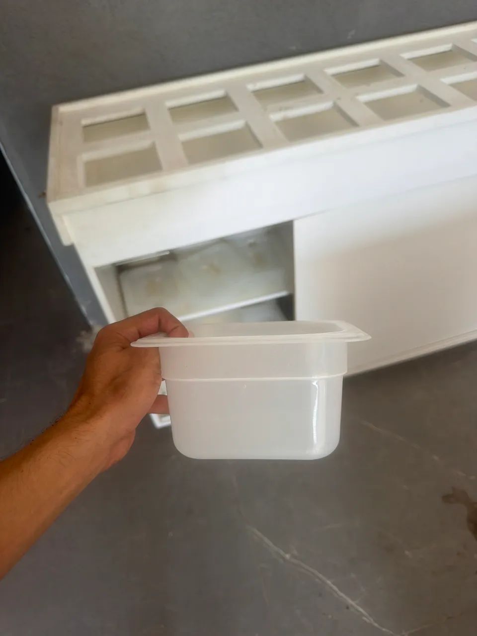 Balcão com cubas plástico 