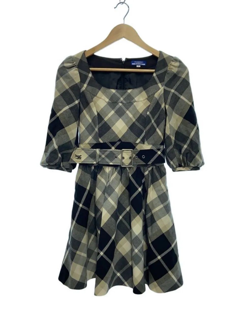 Vestido Burberry xadrez com cinto