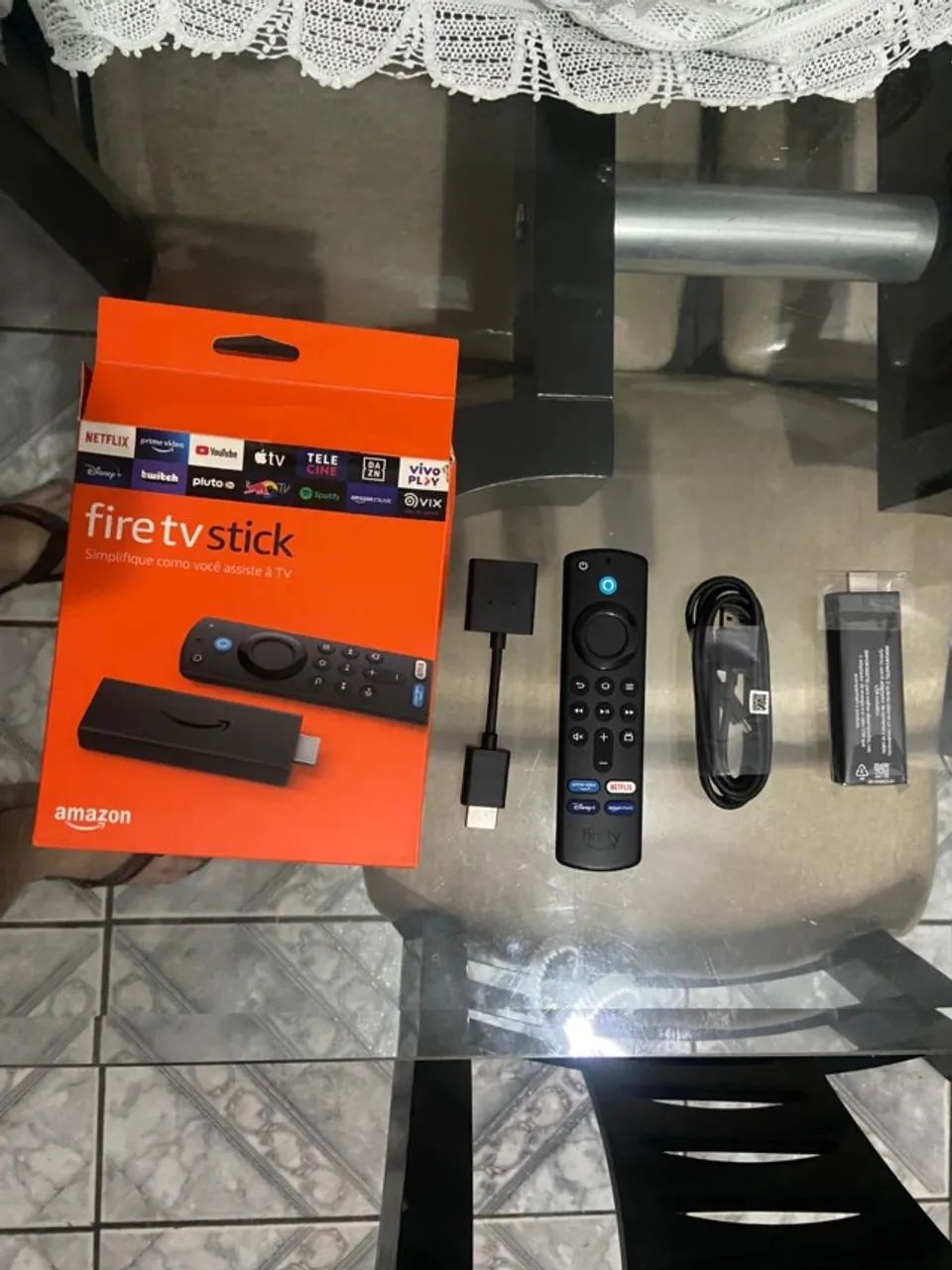 Fire TV Stick 3ª Geração | Streaming em Full HD com Alexa | Com Controle Remoto por Voz co