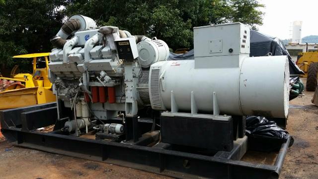 Grupo Gerador stemac 950 kva Motor cummins KTA38 - Foto 5