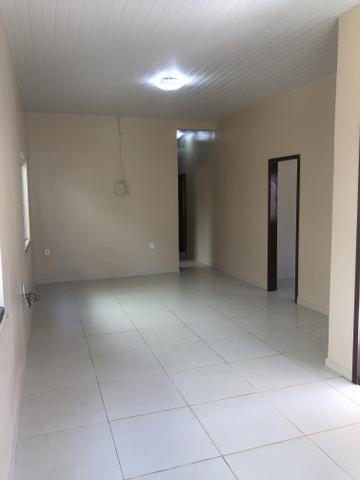 Alugo casa no bairro Santa Rita - Foto 2