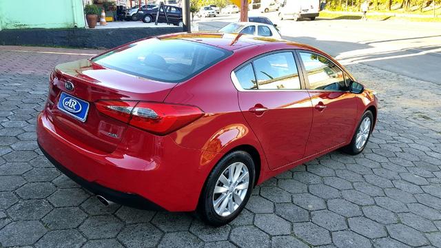 Impecavel - Cerato SX3 1.6 16V Auto. 2014 "Couro + Ar Digital, leia mais" - Foto 4