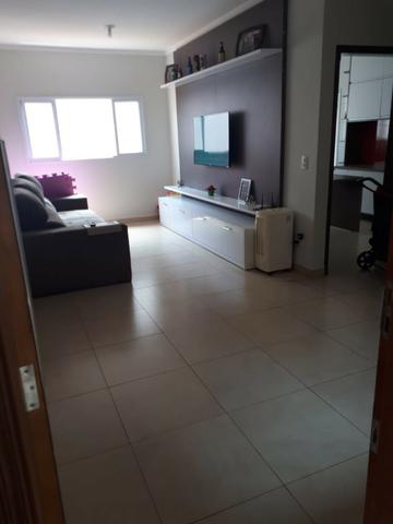 Aluga-se casa no Condomínio Safira na Vila Cristal com 3 quartos - Foto 2