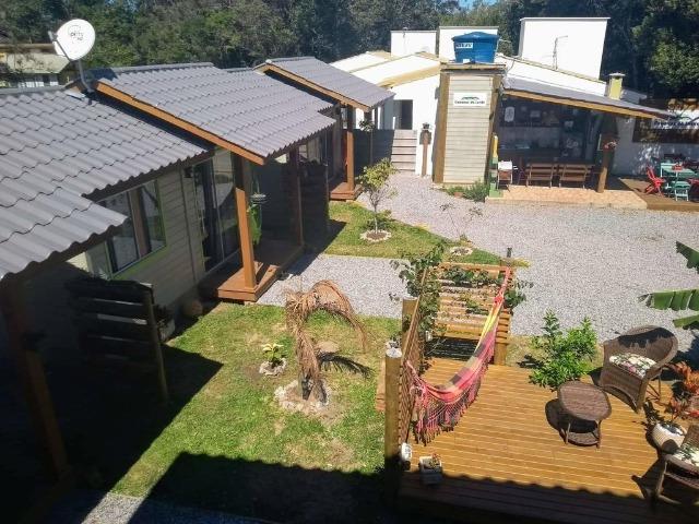 Linda Pousada para Venda, Garopaba / SC, na Praia do Rosa, mobiliada